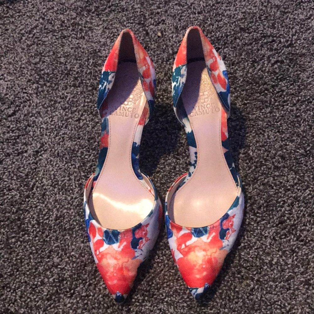 white orange and blue hell’s size 7 1/2